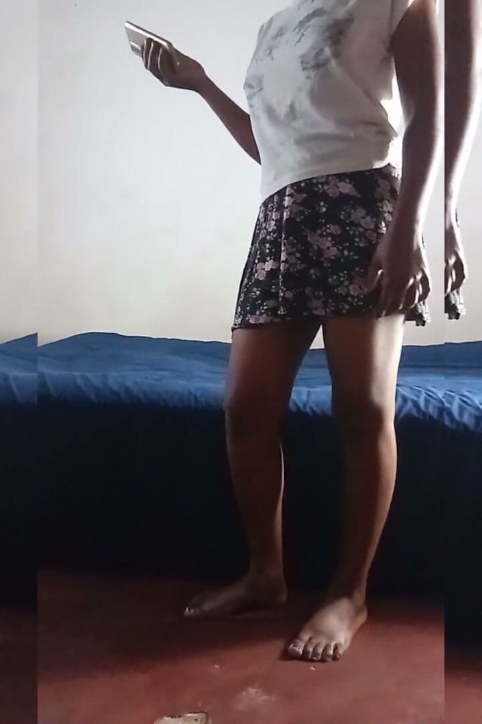 Dericky22: Girlfriend's Stepsister Wanted to Prove It