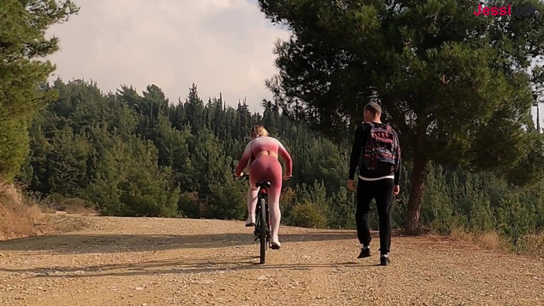 JessiJek: Stranger Twice Cum in Girl Cyclist Rough Anal in Forest...