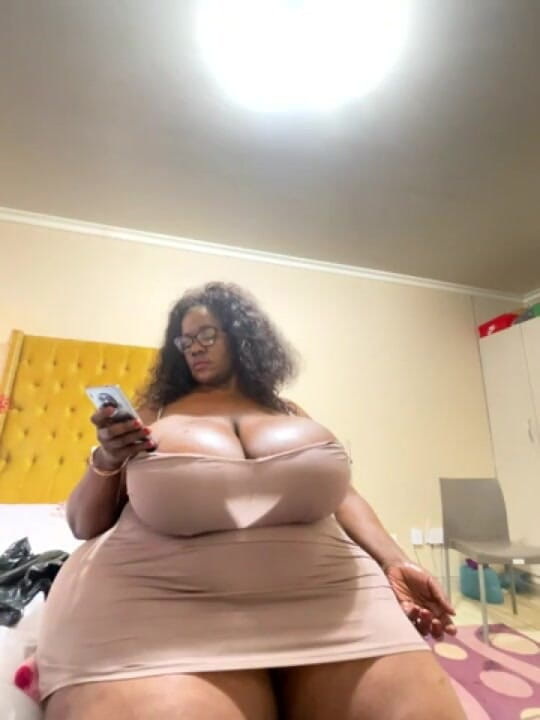 Legendary Booty Overdose: Busty MILF Tease &amp; Denial