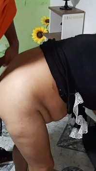 Je Fais Flotter La Chatte Mature De La Femme De Ménage