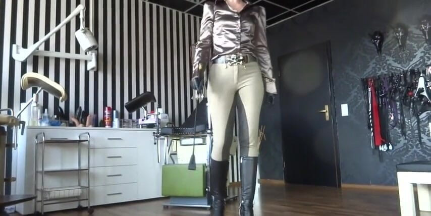 Lady Victoria Valente: Cum for the Spurslady