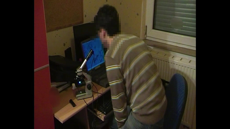 Mark Hannes: Sexdoll Creampie माइक्रोस्कोप के नीचे वीर्य के साथ हस्तमैथुन करते हुए खड़े होकर चुदाई