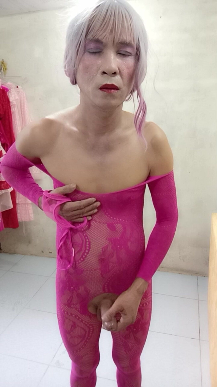 nguyen dang thien tri: Transgender Oanh Le Wearing Sexy Clothes Porn Playing with Artificial...
