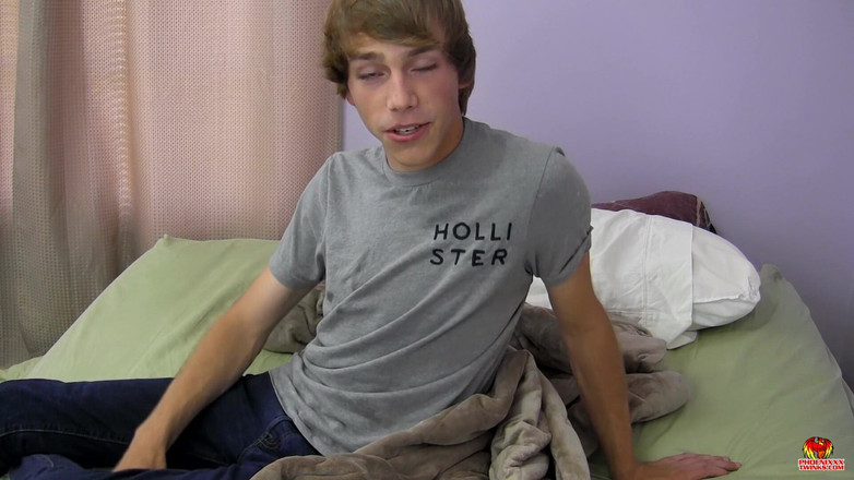 Phoenixxx: Intervistando la carina giovane junior