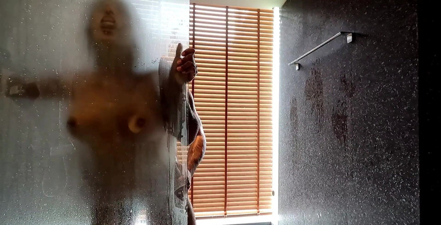 Kinky4love: Ngentot kilat pagi-pagi di kamar mandi