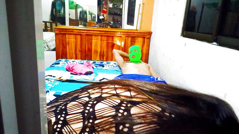 Martin13: 義理の息子のチ○ポに乗りながら美味しそうに腰を振る義母