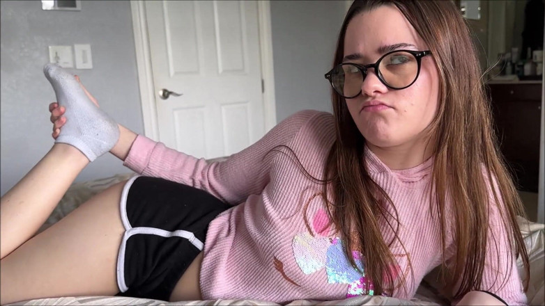 Alex Adams: Nerdy Little Stepsis Finds Out She Can Squirt - Trinity Olsen -...