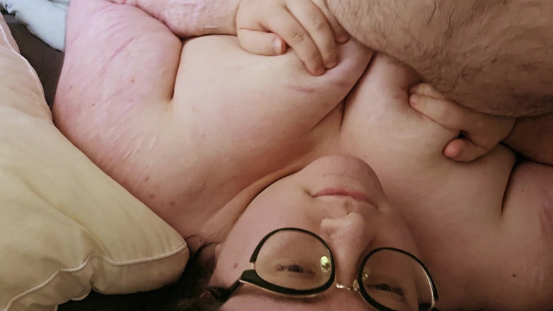 puppyrolls: Futaiul cu țâțe este atât de bun, îmi place atât de mult