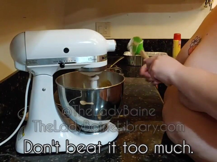 TheLadyBaine: The JOI of naked baking: pumpkin bread