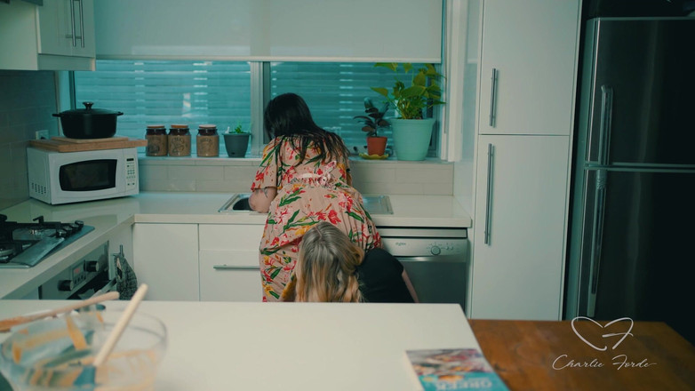 CharlieForde: Bake me a cake bareng charlie forde, chasey devil