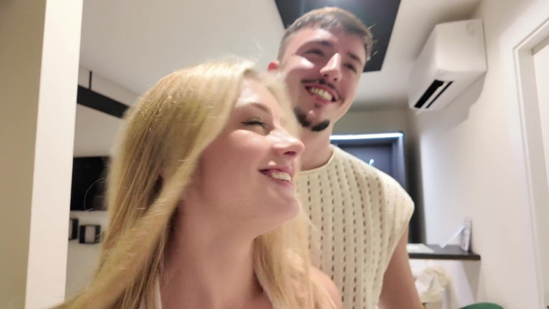 Yeri Blue: Blonde English Teacher Fucks Her Student