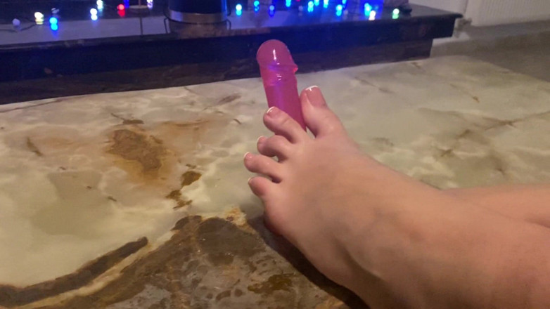 SassyTiff: Foot fetish oil
