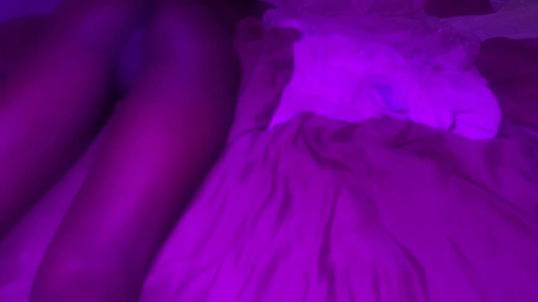 Browngurl234: Cô bé da đen nóng bỏng gợi cảm khoảnh khắc từ...