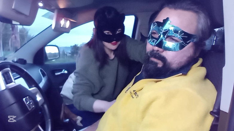Mois Fantasys: Face slapping in the Car