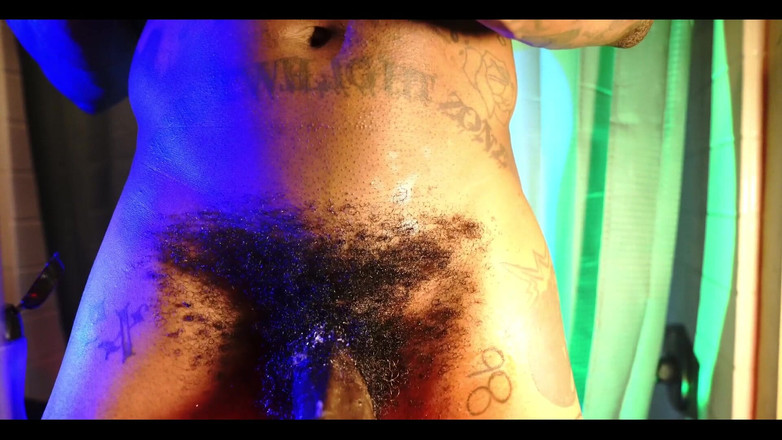 Hallelujah Johnson: 大黑崇拜哈利路亚约翰逊（相信我）