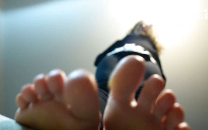 Czech Soles - foot fetish content: Giantess amateur feet stomping