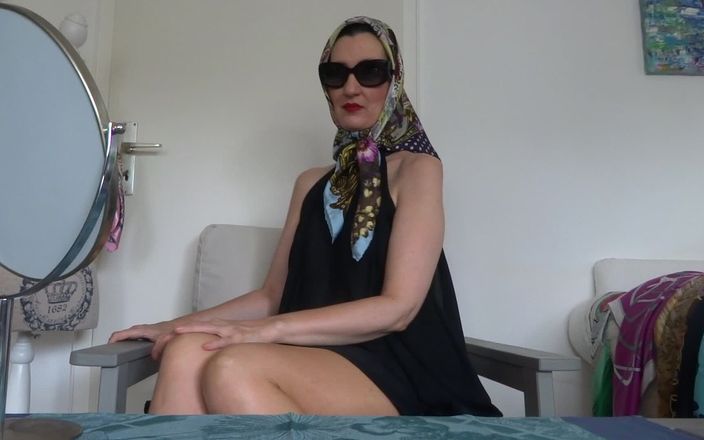Lady Victoria Valente: New scarfs: In the silk fitting studio: trying on headscarves,...