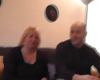 Deutsche Camgirls: En fet tysk blondin som behagar två hårda och laddade...