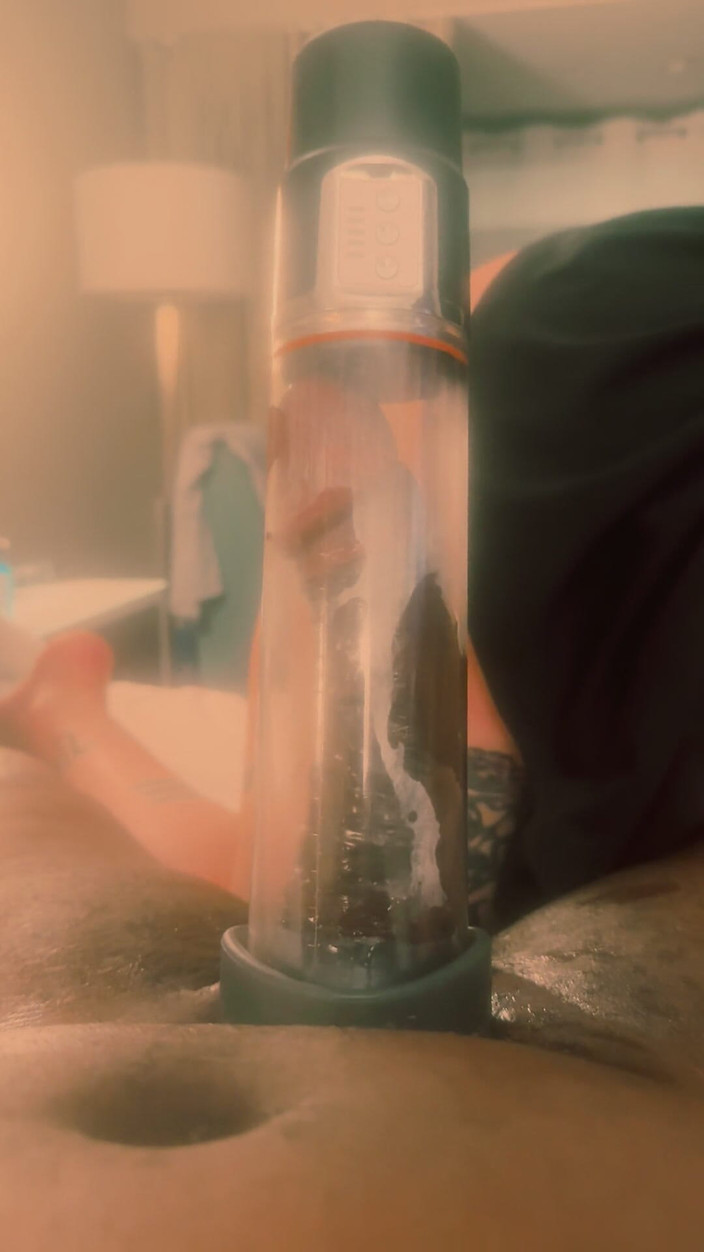 SquashDaddy: Pumpa, Twerk, Sání, Šukání a Ořech