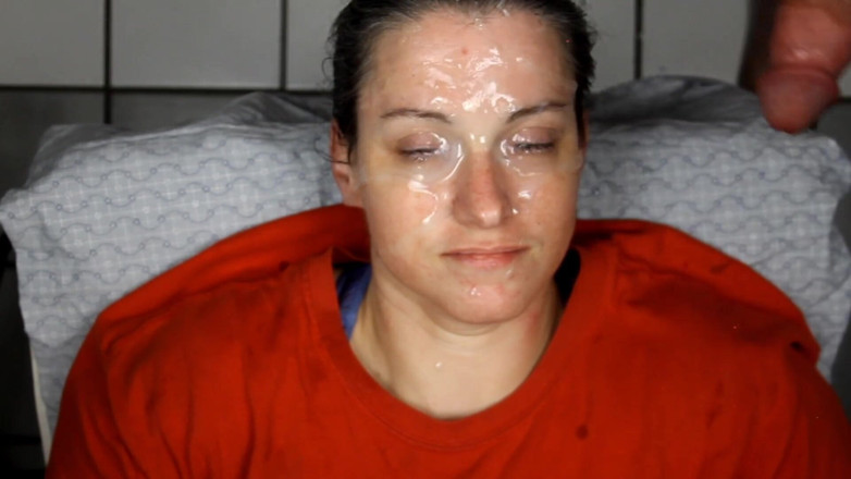 Dirty Dees: Homemade Amateur Cumslut Taking Loads to Her Pretty Face