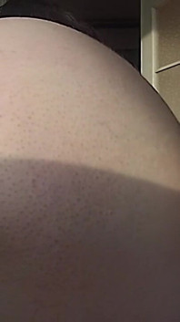 Enorme y sucio coño peludo en primer plano un culo peludo