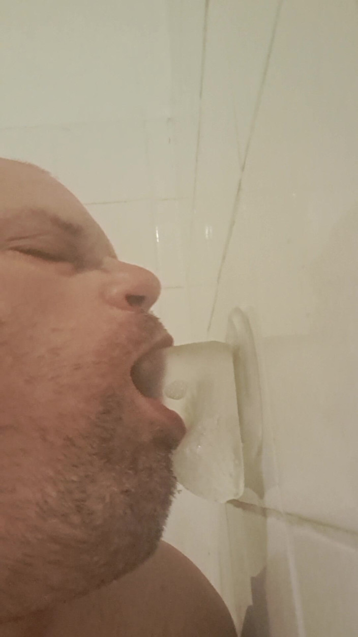 Fickspecht: Attached Sucking and Blowing for the Slut
