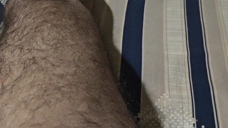 Hot Chilli 2025: Padrastro peludo disfrutando de la polla con él