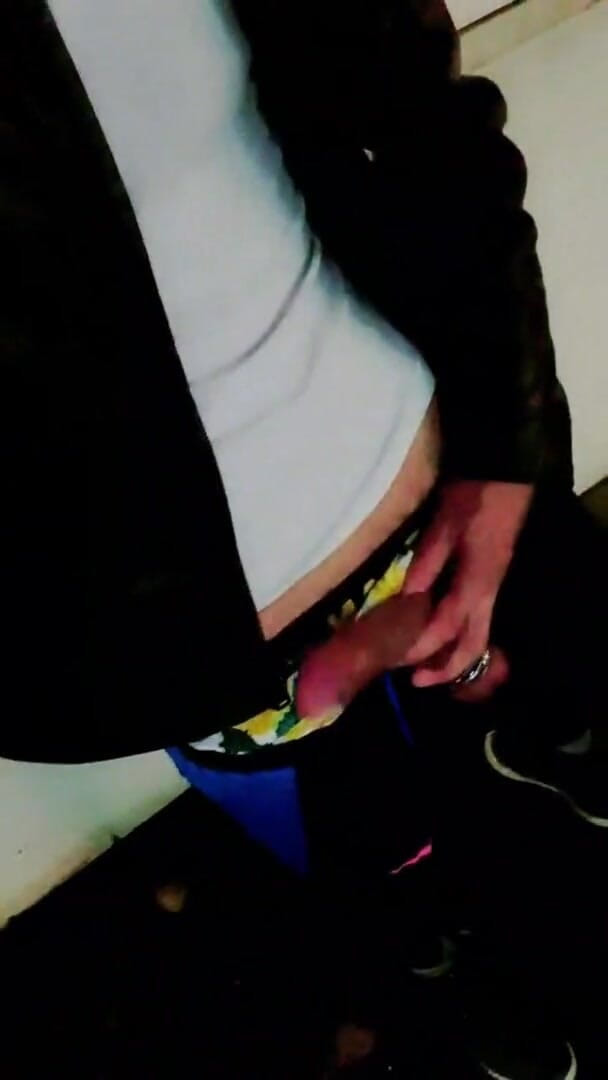 Slutboyben: Slutboyben Cam4 pe creier în aer liber scroafă II gas station...