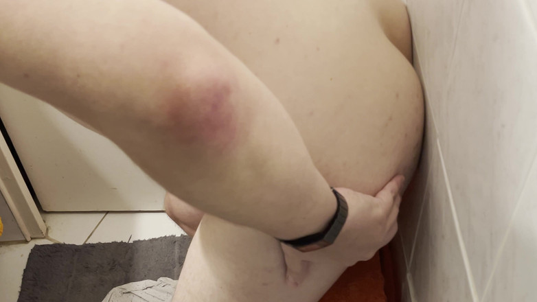 Aimeronds: मैं चुपके से अपने डिल्डो का आनंद लेता हूं