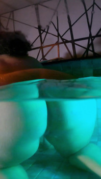 Hot Fuck in the Motel's Mini Pool (silvaass)