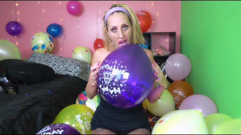 Lourdes Noir: Bouncing, popping rubbing balloons
