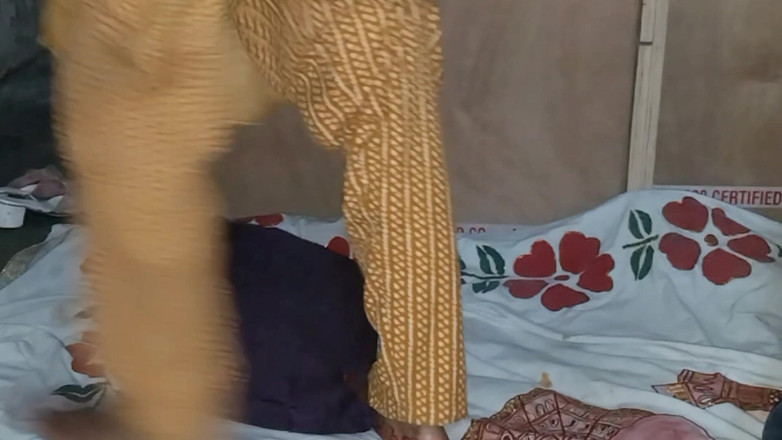 Nirman: Bhabhi berpantat besar seks desi India sebenar