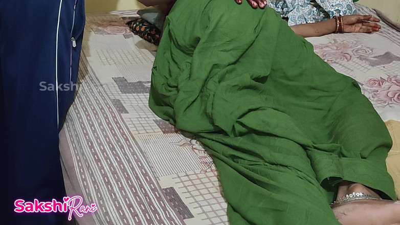 sakshi_raniii: Desi Stepbrother Meyakinkan Adik tiri Membuat Seks Relation Di Tour...