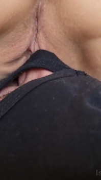 La mia giovane dea è scivolando sulla mia faccia