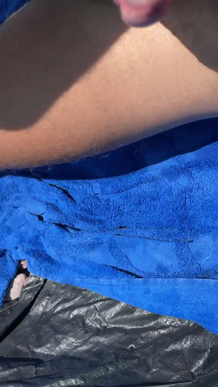 Johnny Grey: Super Risky Blowjob on Beach with 18yo Amateur Teen - Yoya Grey