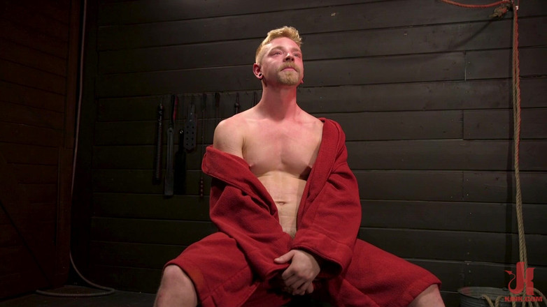 Kink Men Classics: Cody Winter: Skjuten till max och tar allt