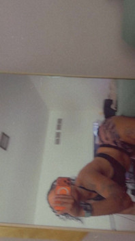 Shaking Ass