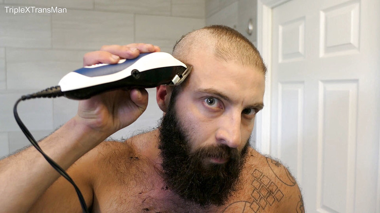 TripleXTransMan: Zumbindo meu cabelo