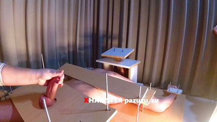 Pazuzu_zu: Menggelitik kaki + CFNM handjob cbt femdom. Orgasme musnah + seksaan selepas...