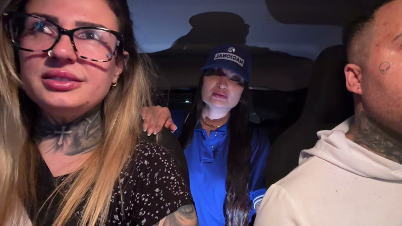 Couple dna: Frenstista Aceitou Dar a Buceta E Entou Dentro Do Carro...