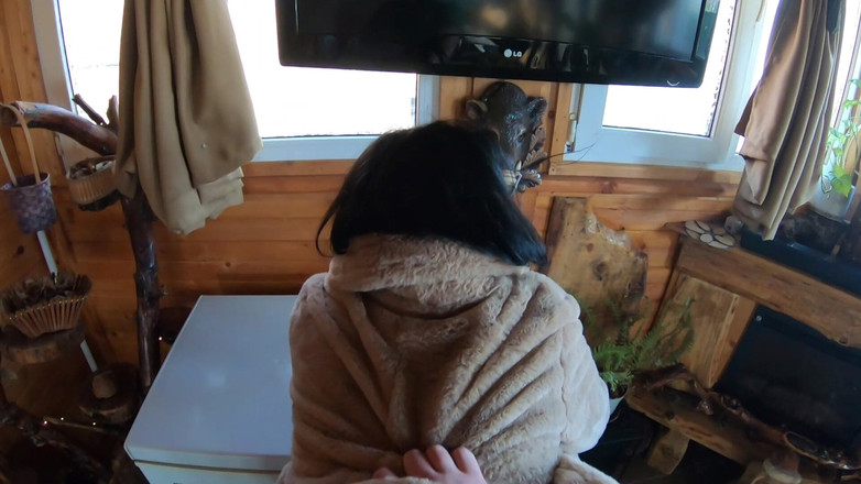 MilfyCalla: Esposa infiel mama y folla amigo del marido antes de...