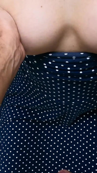 Love to Offer Blowjob to Strangers! - Gropped and Flash Dick in Train