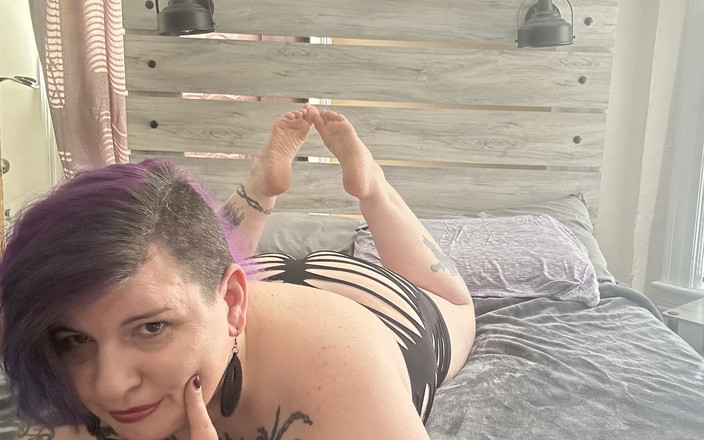 Miss quinn Cater: Excitată la masturbare acasă