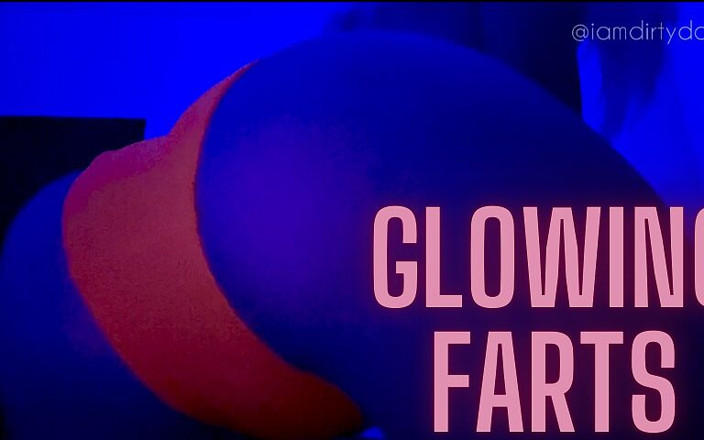 iamdirtydoll: Chiloții mei neon sunt singurul lucru între tine și pârțurile mele explozive