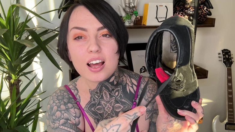 Miss Valentina: Schmutzige sohlen-demütigung