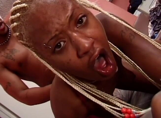 Dark Extreme: Ebony whore likes getting banged in her gaping asshole