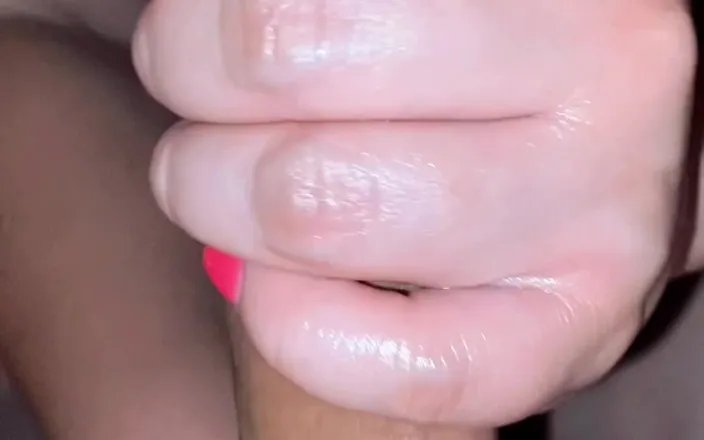 Soraya Culona: Handjob My Stepson with His Toy