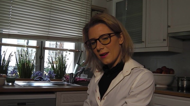 Lolacam: Seducing a Student