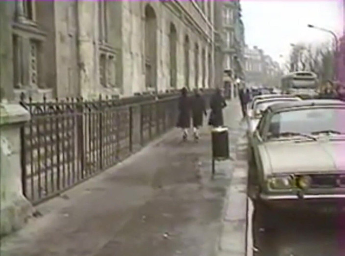 Bisco Birchwood Productions: Ung, liten fransk tjej går anal! Fransk klassiker!