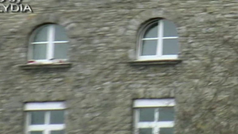 Lydia Privat: Threesome at womens prison